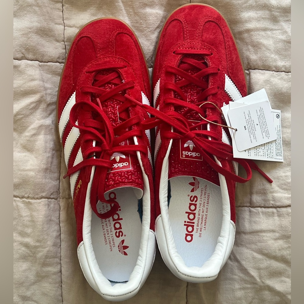Adidas Gazelle 7.5 mens (9 womens)